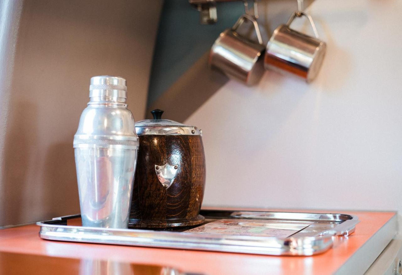 Silver Airstream Glamping & Rental Chichester Ngoại thất bức ảnh