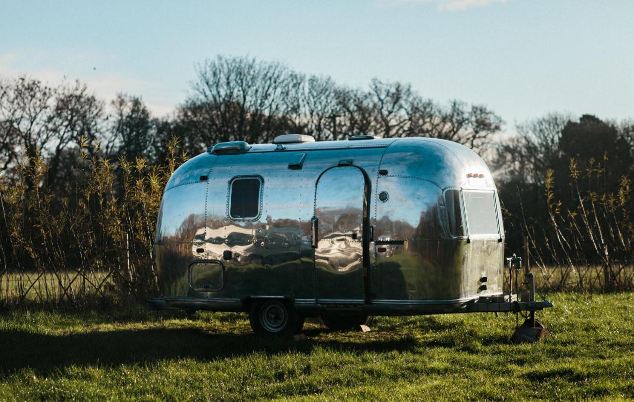 Silver Airstream Glamping & Rental Chichester Ngoại thất bức ảnh