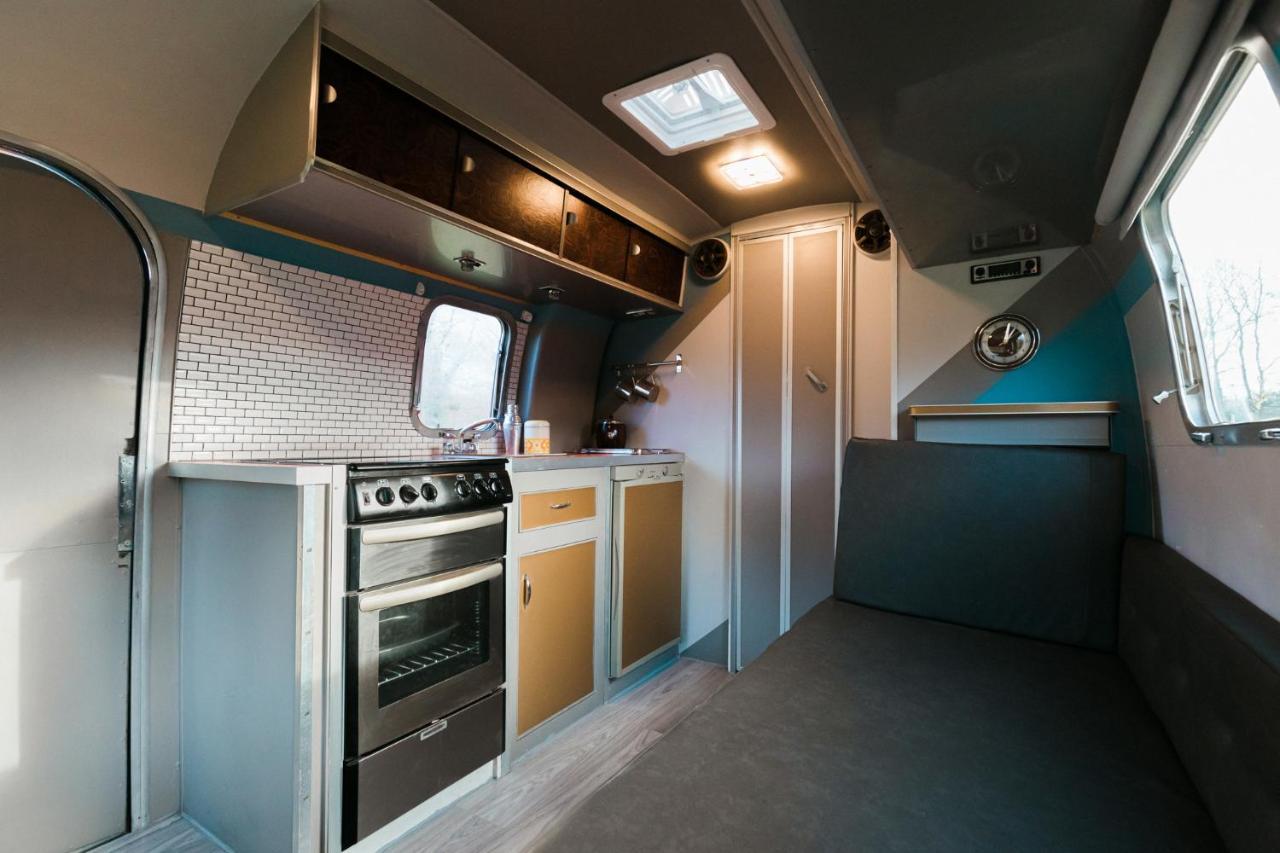 Silver Airstream Glamping & Rental Chichester Ngoại thất bức ảnh