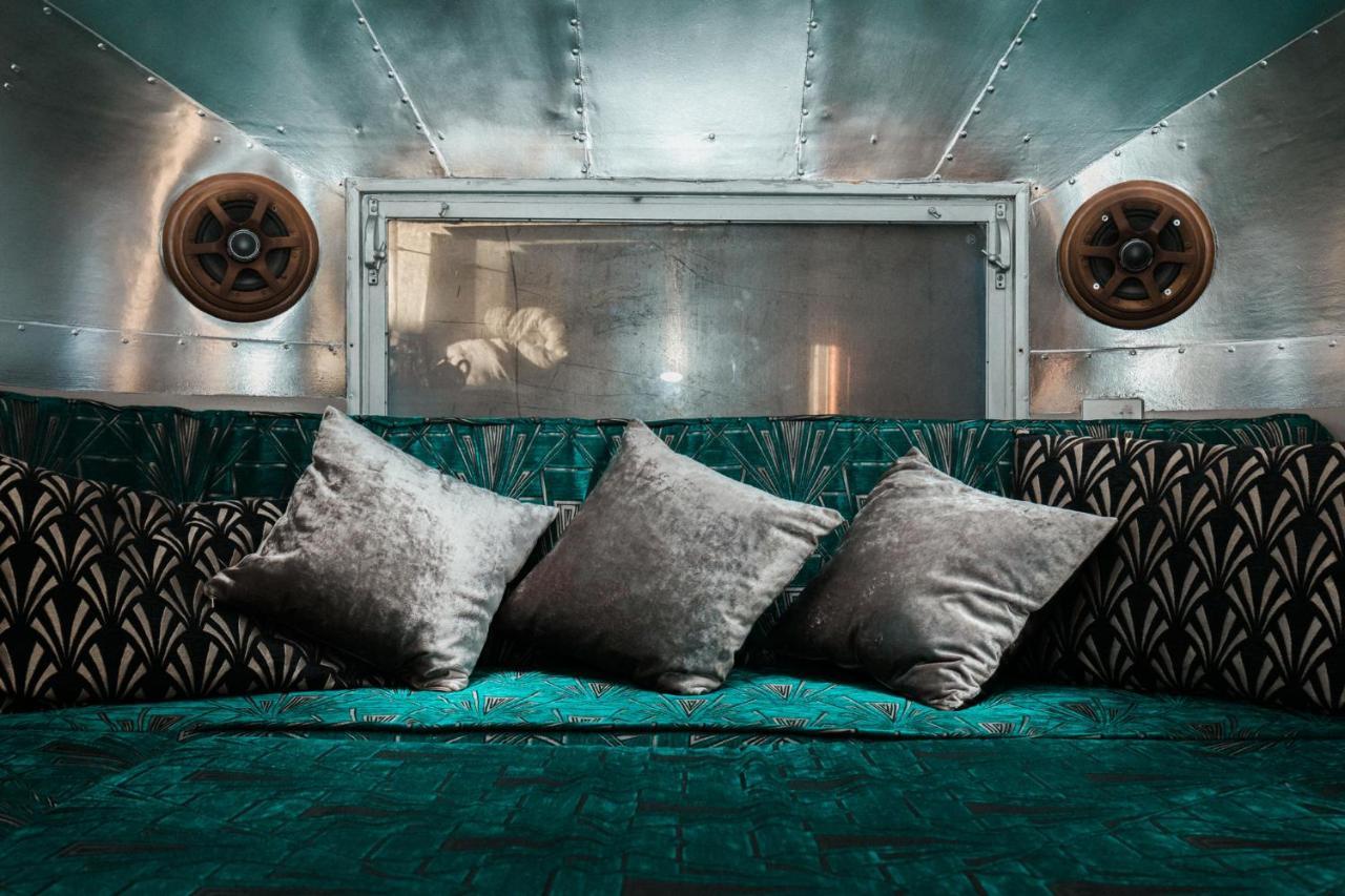Silver Airstream Glamping & Rental Chichester Ngoại thất bức ảnh
