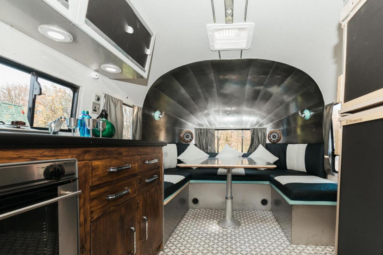 Silver Airstream Glamping & Rental Chichester Ngoại thất bức ảnh
