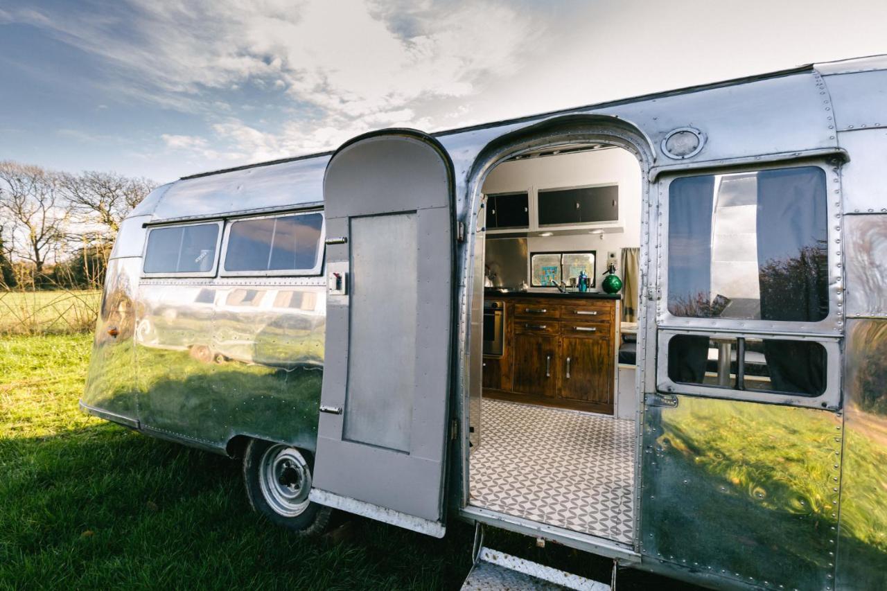 Silver Airstream Glamping & Rental Chichester Ngoại thất bức ảnh