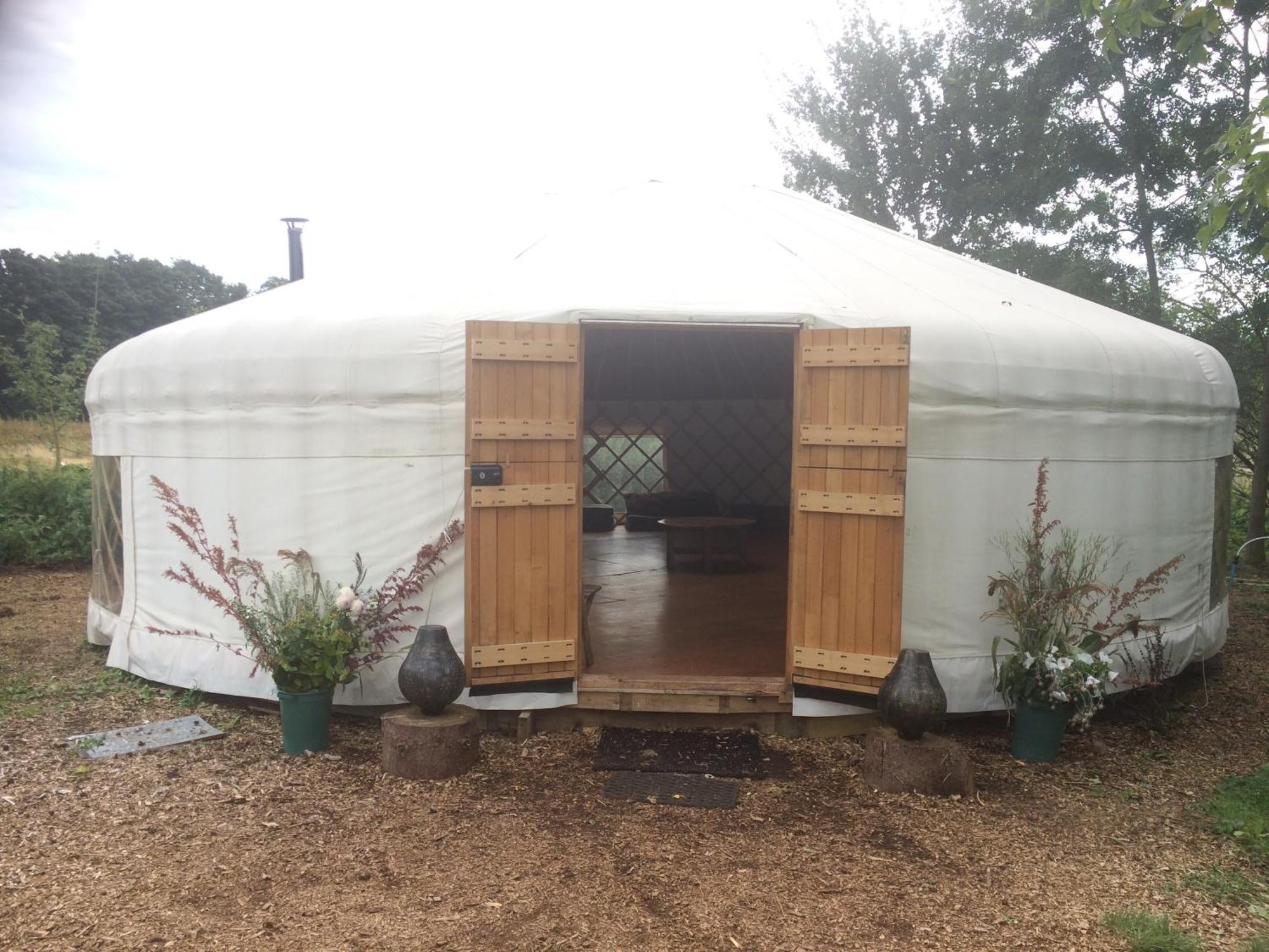 Silver Airstream Glamping & Rental Chichester Ngoại thất bức ảnh